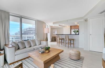 Ocean Front Suite Living Room
