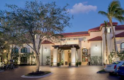 Exterior Resort Entrance