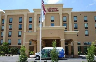 Hampton-Inn-Suites-Jacksonville-Airport-Hotel