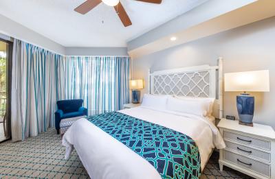 Your home away from home is waiting at Marriott's Royal Palms.
