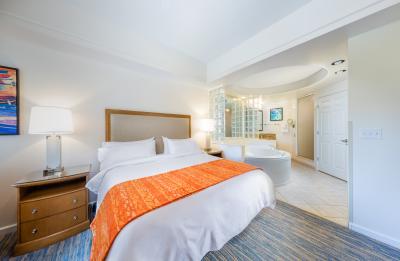 Your home away from home is waiting at Marriott's Cypress Harbour Villas..