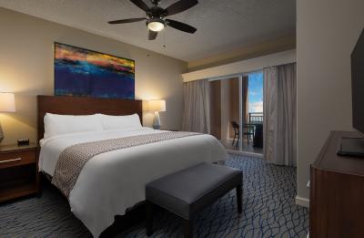 Your home away from home is waiting at Marriott's BeachPlace Towers.