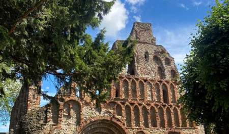 Guided Tour: Medieval & Tudor Tour