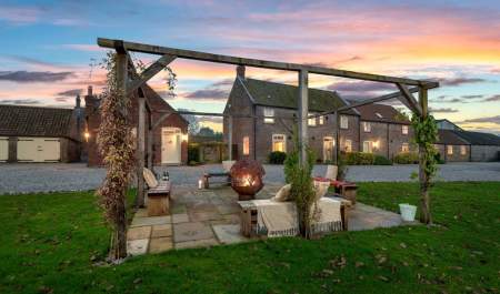 Broadgate Farm Cottages