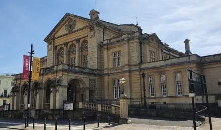 Ogbow Tours - Guided audio walking tours