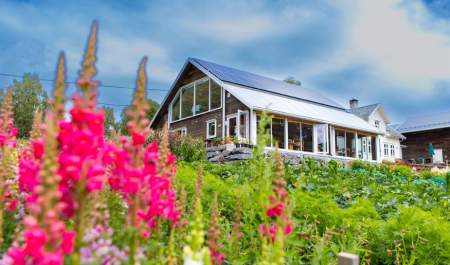 Plantesalg og Kafe på Bøtun Gard