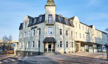 Moss Hotel & Apartment