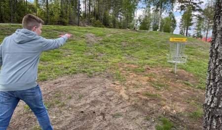 FrisbeeGolf - diskgolf Knapstad