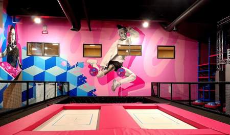 Sprett Bounce trampoline park