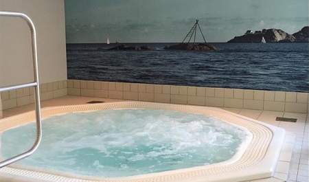 Mandal Indoor Swimming Pool