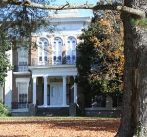 Smith-Trahern Mansion