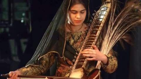 Midday Mantra: Vasant, Celebrating Spring