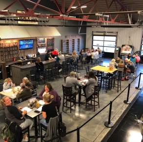 Live Music: Derek Chastain
