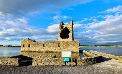 Carrigafoyle Castle
