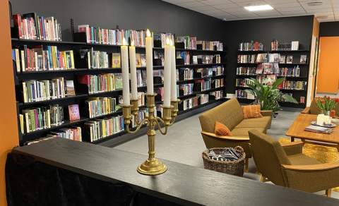 Tomter bibliotek