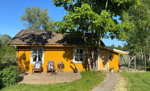 Veslestua på Vestre Kinn gård - Lykkelåven