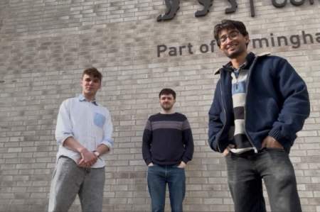V6 Organ Trio – Café Spotlight