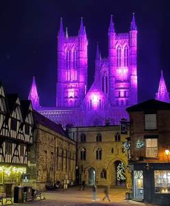 Lincoln Christmas Light Switch-On