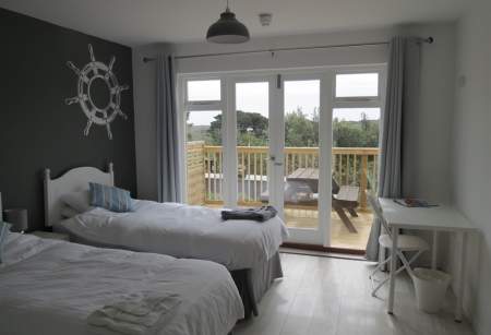 Longstone Lodge