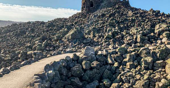 Little Belknap Crater (PCT Section)