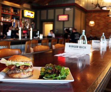 Buger Bach West End