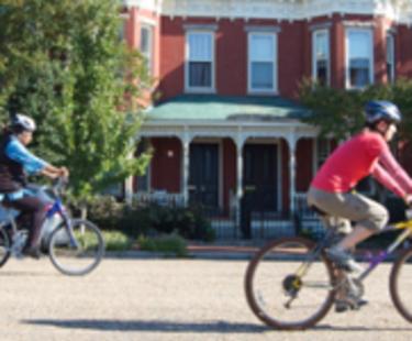 Riders enjoy historic homes in Church Hill