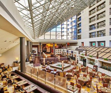 Lobby, bar and restaurant