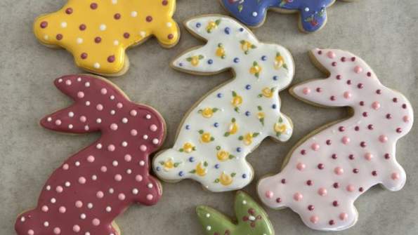 Calico Bunnies Cookie Decorating Class