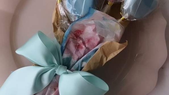 Mother's Day Cake Pop Bouquet