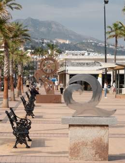Escultura Rotary International