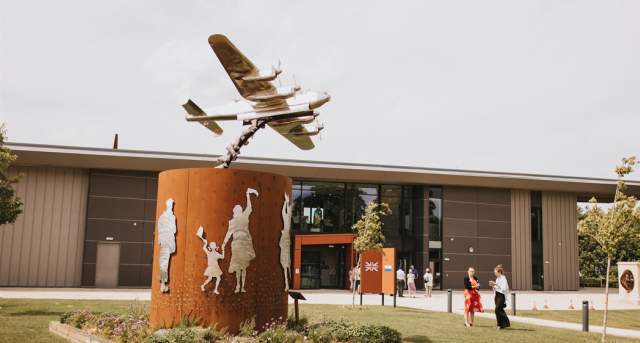 [Image: International_Bomber_Command_Centre_-_IB...063166.jpg]