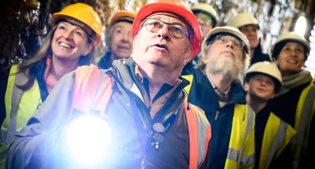Clifton_Suspension_Bridge_Hard_hard_tour_visitor_group_on_Vaults_tour_-_CREDIT_Lee_Pullen_Photography_for_Clifton_Suspension_Bridge_Trust_1123135212.jpg