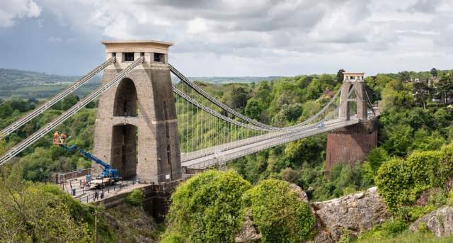 Clifton_Suspension_Bridge_sunny_shot_-CREDIT_Lee_Pullen_Photography_for_Clifton_Suspension_Bridge_Trust_1768873878.jpg