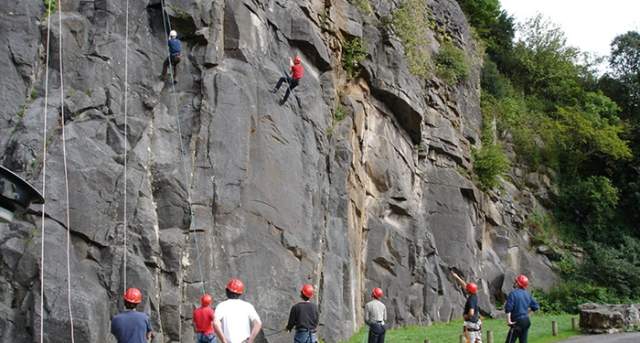 TTD-SPO-SOM-Abseiling-Avon-Gorge_CREDIT_Adventurous-Activity-Company_4__424829994.jpg