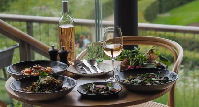 The_Newt_in_Somerset_Garden_-_Lunch_in_the_Garden_Cafe_247976863.jpg