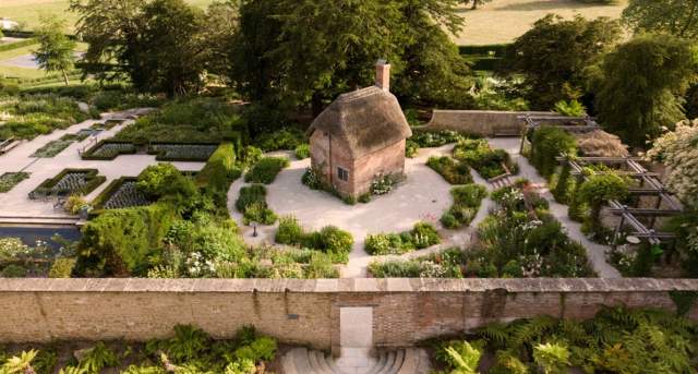 The_Newt_in_Somerset_Garden_from_above_892512670.jpg