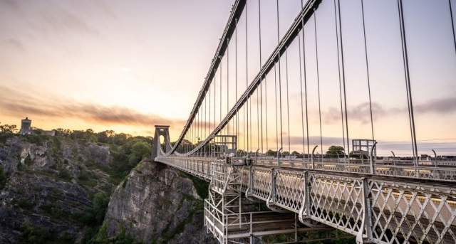 The_historic_iron_chains_of_the_Clifton_Suspension_Bridge_dms_1439563299.jpg