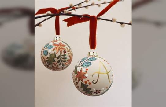 Festive Bauble Workshop with Bubbles