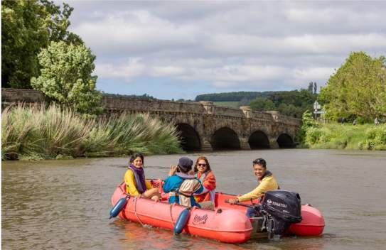 Riverside South Downs - Self-Drive Boat Hire