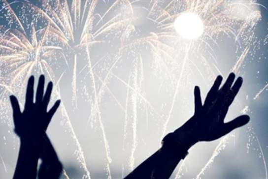 Arddangosfa Tân Gwyllt Cyngor Abertawe