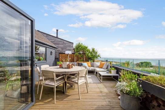 Caspian | By Luxury Boltholes