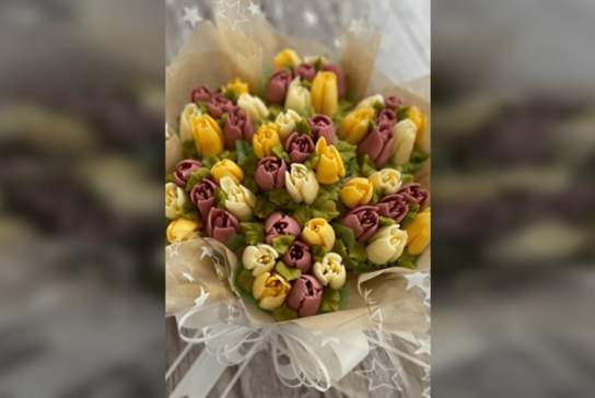 Cupcake bouquet decorating class