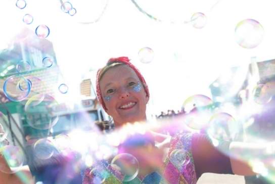 Bubble Bea’s Big Bubble Show