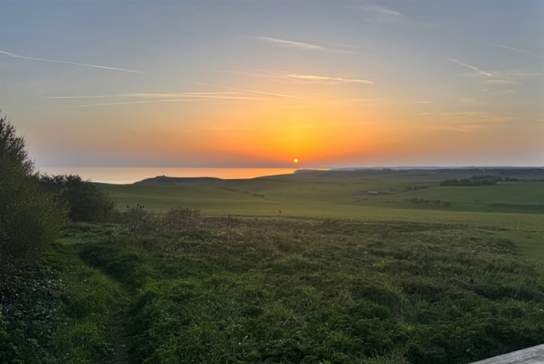 Sunset Sip & Paint at Beachy Head