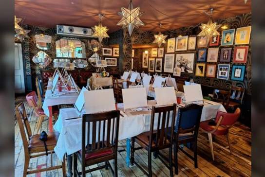 Painting party in Worthing: The Cricketers