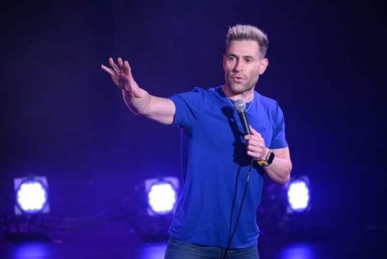 Simon Brodkin: Unleashed