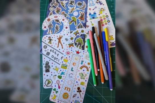 Holiday Thursday Make & Take - Decorate a Door Hanger