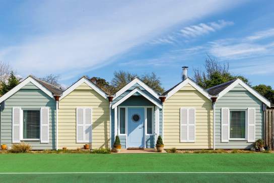 The Beach Huts - Madam Green Holidays