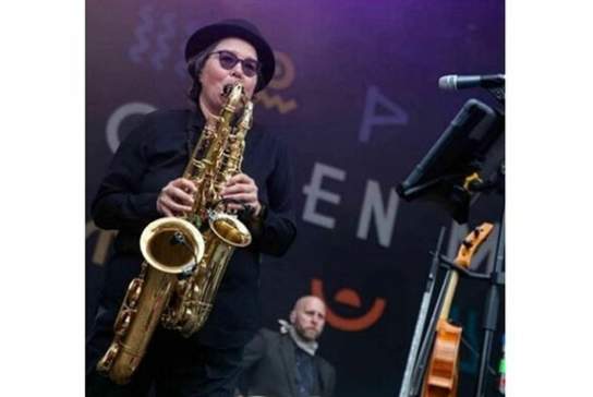 Charlotte Glasson Band