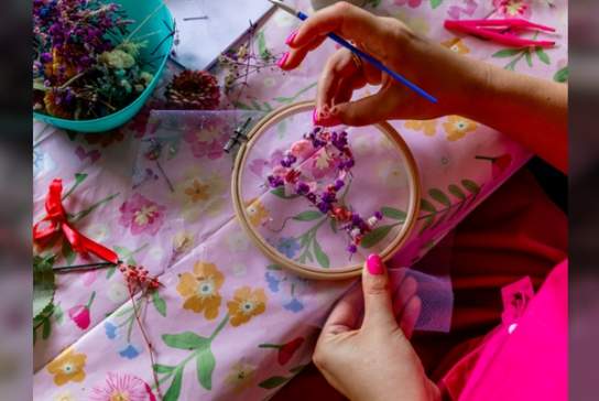 Everlasting Floral Hoop Workshop